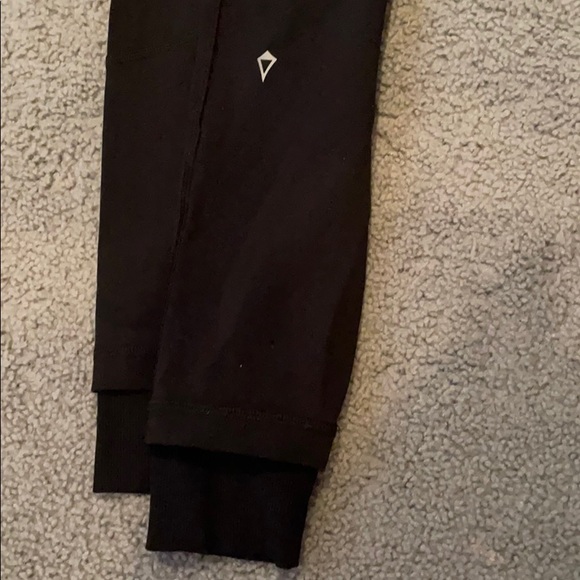 Ivivva by lululemon leggings - Picture 3 of 4
